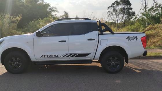 NISSAN FRONTIER 2.3 16V TURBO DIESEL ATTACK CD 4X4 AUTOMÁTICO NISSAN FRONTIER 2.3 16V TURBO DIESEL ATTACK CD 4X4 AUTOMÁTICO